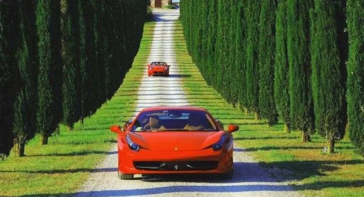 Ferrari-ile-Avrupa-Turu.jpg